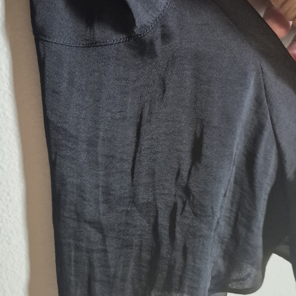 Vera Wang Elegant Black Blouse - Picture 5 of 6